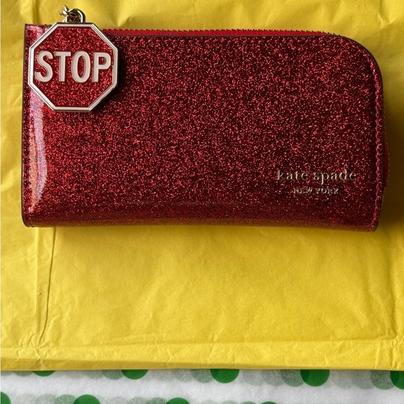 🚦🚦🚦 KATE SPADE DETOUR GLITTER PATENT LEATHER 3D STOP SIGN CROSSBODY & WALLET 🚦🚦🚦 - Picture 5 of 16